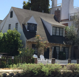 Authentic English Cottage; House 